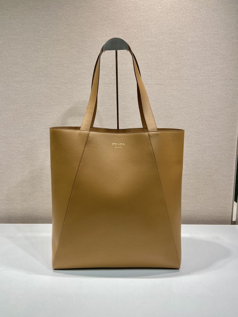 Pra*a tote bags